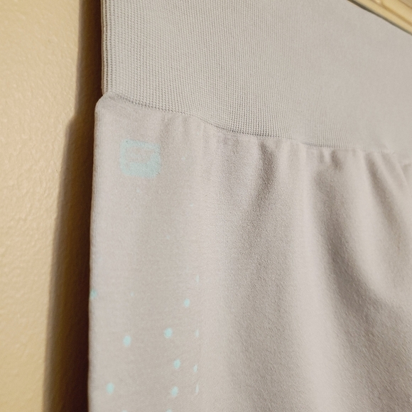Fabletics | Women's Polka Dot Print Seamless Leggings (Size 8) - Picture 2 of 13